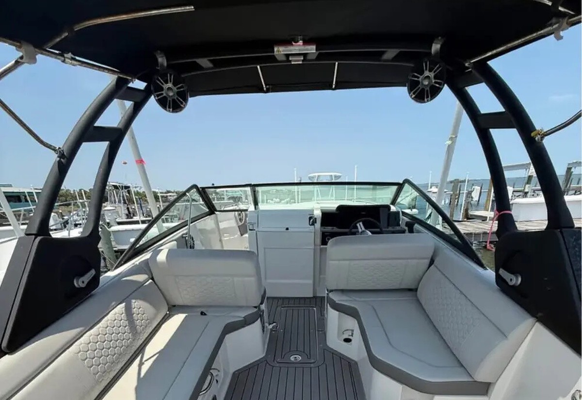 Sea Ray SDX 250 Rental